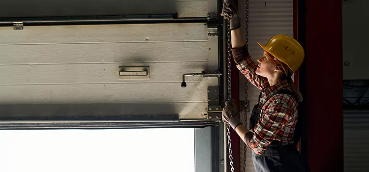 Addressing Common Garage Door Stoppage Issues in Bettendorf, IA