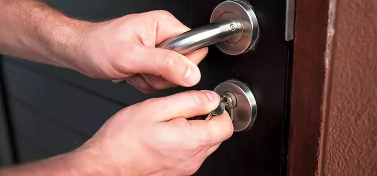 Door Closer Repair & Installation Bettendorf